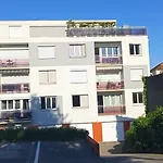 Le Phenix A Internet Debit & Parking * Dijon