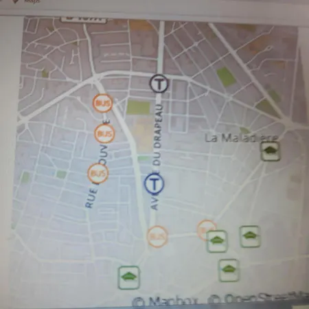 Le Phenix A Internet Debit & Parking Ντιζόν