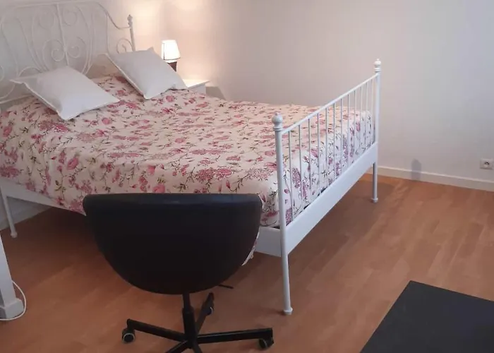 Le Phenix A Internet Debit & Parking Apartment *