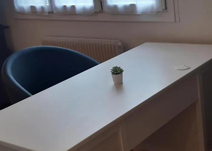 Le Phenix A Internet Debit & Parking Дижон