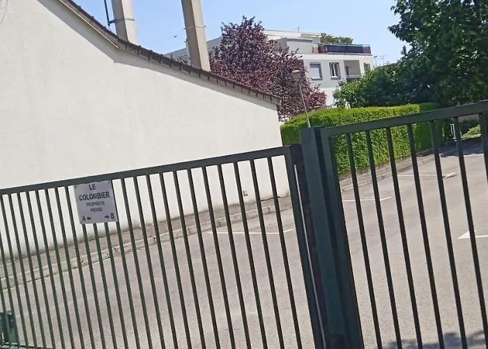 Le Phenix A Internet Debit & Parking Apartment *